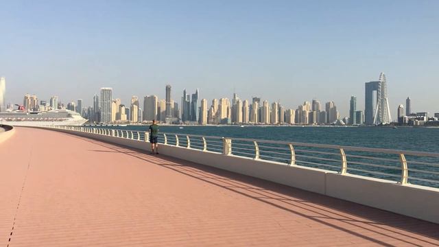 ROADTRIP TO PALM JUMEIRAH EAST CRESCENT SIDE смотреть онлайн