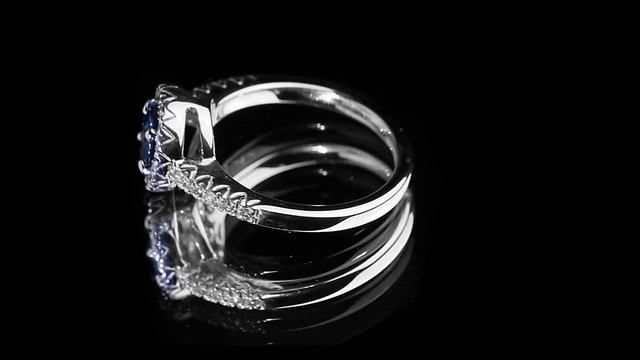 Кольцо из белого золота с бриллиантами 0,9 карат смотреть онлайн