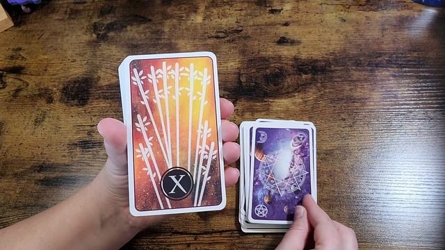 Celestial Tarot | Unboxing and Flip Through смотреть онлайн