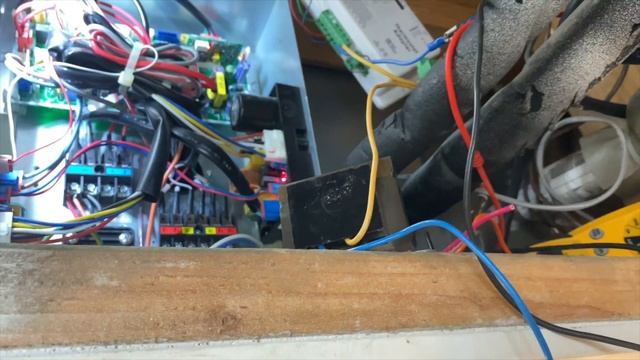 Ducted Mini Split Blank Thermostat. EP37 смотреть онлайн