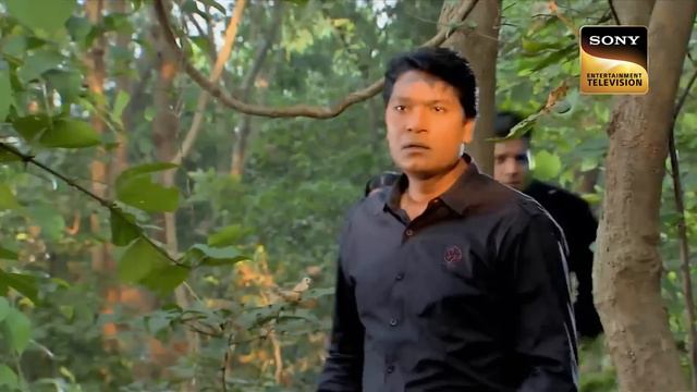 एक Criminal आत्मा के रहस्य को सुलझाने Team CID पहुंची जंगल| CID|Ghost Of The Past|सीआईडी|22 Feb 202 смотреть онлайн