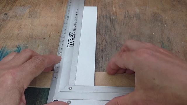 Mini Cross-cut Sled for mini Router / Миниатюрная каретка для минифрезера смотреть онлайн