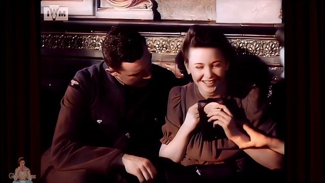 Dancing during the Battle of Britain | AI Enhanced 1940 Film [ 60 fps] смотреть онлайн