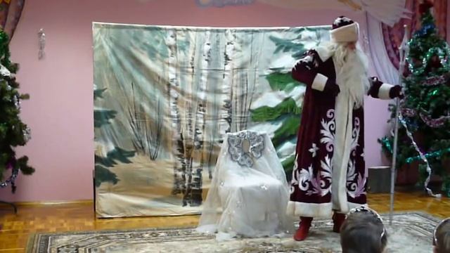 Детский новогодний спектакль от компании "Империя Шоу" г. Москва +7 (495) 6-629-630 смотреть онлайн