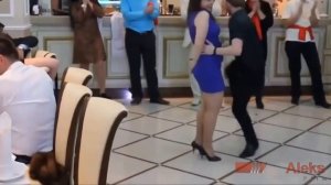 Колян танцует лучше  всех. Подборка прикольных танцев