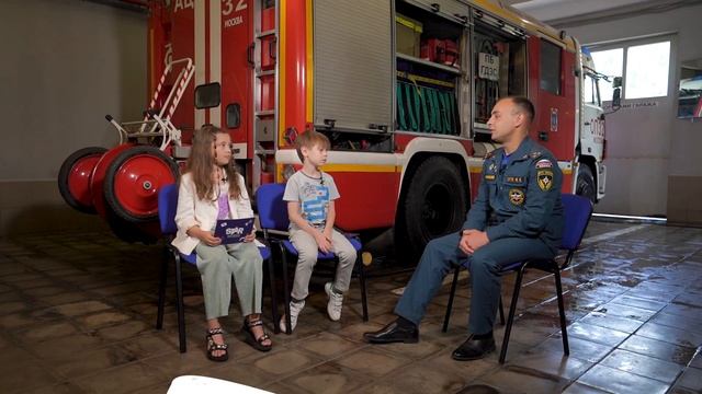 Как выжить при 500°? Можно ли выставлять детей из класса? Секреты работы пожарного и учителя. смотреть онлайн