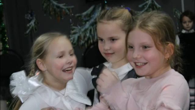 ДЕНЬ ЗАЩИТЫ ДЕТЕЙ. Слайд-шоу "Музейная страна детства". смотреть онлайн