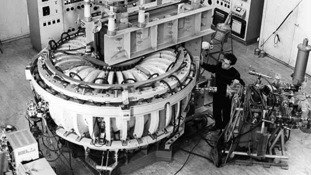 §3 "Идеология, наука, культура и спорт в послевоенные годы", История России 11 класс (2023 г.) смотреть онлайн