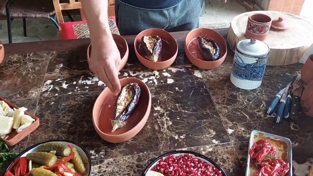 баклажаны с сыром и мацони ?