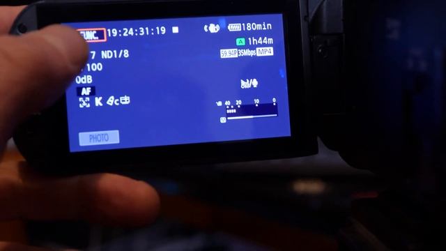 Canon HF G40 | Questions Answered смотреть онлайн