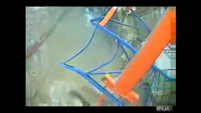Ужас складского логиста смотреть онлайн