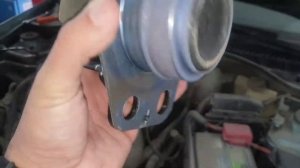 Развалилась опора двигателя Renault Symbol после прыжка через рельсы