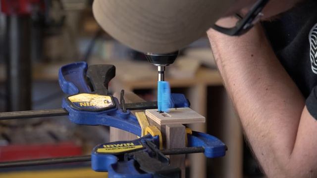 Installing INVISIBLE HINGES with Hand Tools | SOSS смотреть онлайн