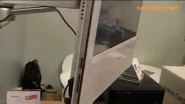 Shuttle X50 All-In-One PC - CeBIT 2009