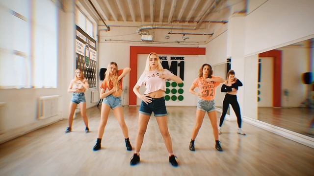 Kalibandulu & Alozade - Gyal Fi Ah Arch | Female dancehall by Nikki смотреть онлайн