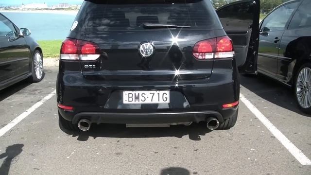 Volkswagen Golf GTI MKVI APR Exhaust VS Volkswagen Golf R32 Stock Exhaust смотреть онлайн