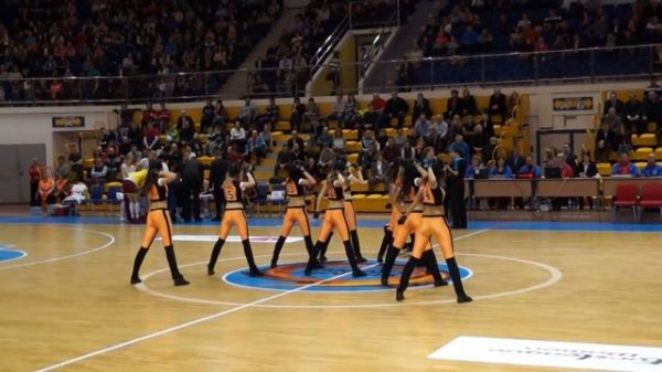 Funny foxes. 3/03/15 (2)