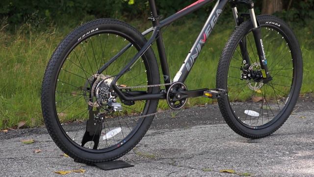 Made in the USA? Univega Rover Mesa 27.5 Mountain Bike Feature Review and Weight. смотреть онлайн