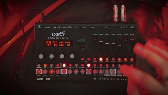 🔥 Erica Synths LXR-02 Drum Machine Sound Test | Epic Techno Soundscapes & Rhythms! 💥 смотреть онлайн