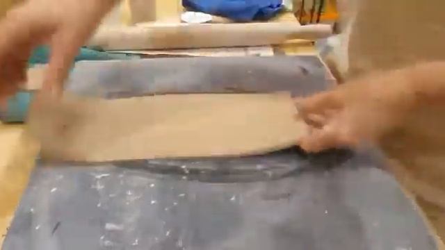 Как сделать чашку из глины без гончарного круга.