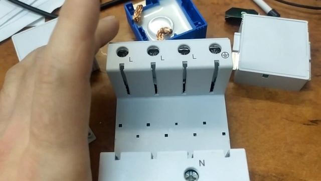 УЗИП Tomzn TZG40-C разбор