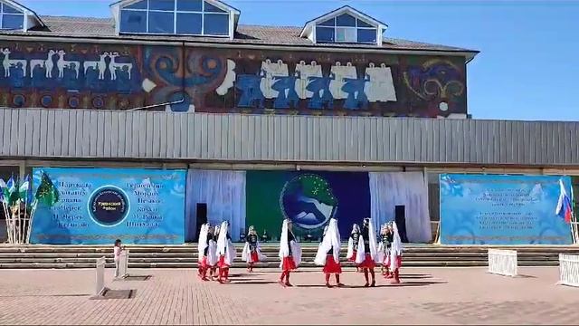 ансамбль Нальмэс „Девичий танец“ смотреть онлайн