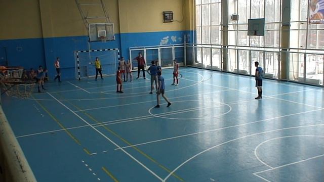 1-тайм игры Академии Ю.В.Гаврилова ФК "Святогор" против Долгопрудненского техникума-часть 2 смотреть онлайн