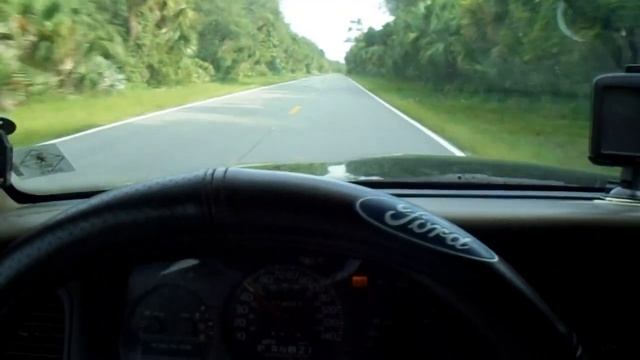 2000 Ford Crown Victoria Police Interceptor P71 Acceleration Video ; Flooring It !!! смотреть онлайн