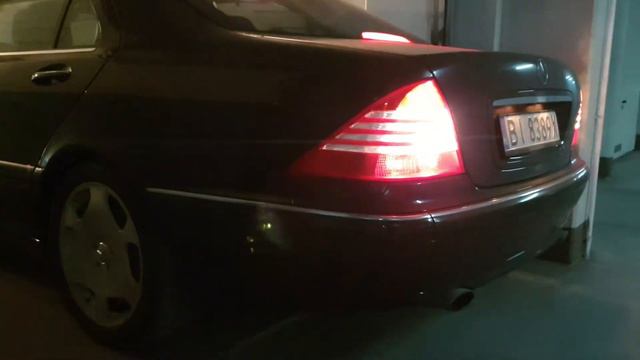 Mercedes W220 S600 V12 Biturbo 2005 Cold Start