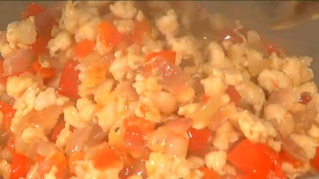 Простой пирог с мясом и овощами. смотреть онлайн