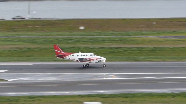Beech C90 King Air [N34CE] Takeoff From PDX