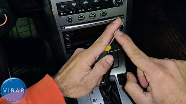 Shifter Stuck in Park - Infiniti G35 (2003-2006) смотреть онлайн