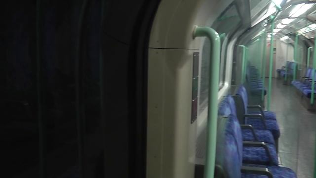 Full Journey On The Waterloo & City Line From Bank To Waterloo