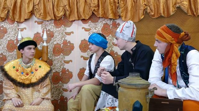 В царстве славного Салтана смотреть онлайн