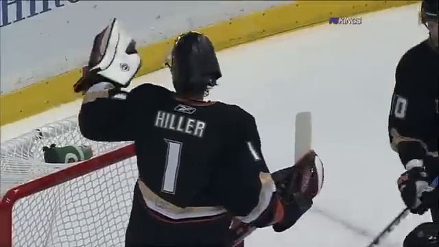 Jonas Hiller amazing glove save robbery on Kopitar - NHL Fox Sports West Feed смотреть онлайн