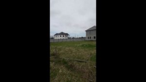 Установка столбов крепкая и быстрая. Как сделать забор за Один день! Гидромолот забивка столбов.