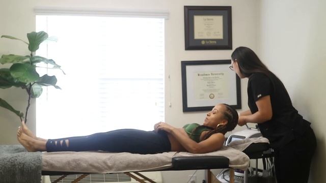 How To Lose Belly Fat FAST - Skinny Girl Lipo Cavitation Experience смотреть онлайн