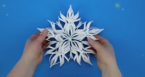 Объемная Снежинка из фоамирана своими руками!
