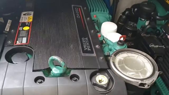 Volvo Penta Dual D4 260 Hp 2011 Starting And Noise On Sessa Marine C35