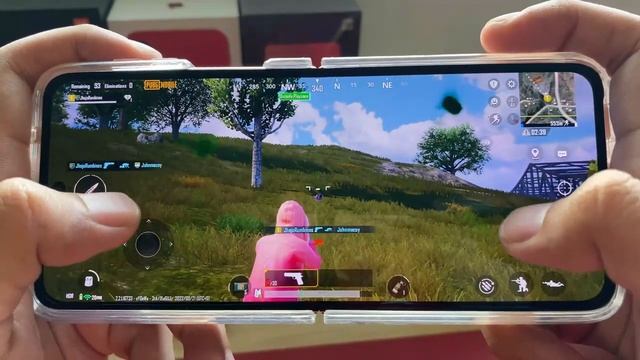 Samsung Galaxy Z Flip 4 Review - Flippin Good