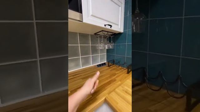 КРУТЫЕ фишки на маленькой кухне 6 кв.м в ХРУЩЕВКЕ. РЕМОНТ кухни в двушке. Интерьер кухни #Shorts смотреть онлайн