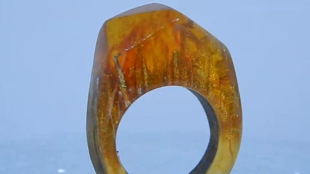 Кольцо из дерева и эпоксидной смолы "gold" wooden box смотреть онлайн