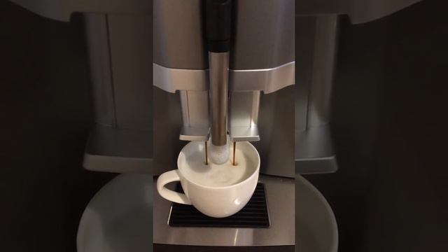 EQ3 Hands On Cappuchino смотреть онлайн