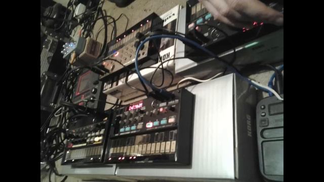 FM Blaster (Korg Volca FM x2, Volca Keys, Volca Beats) смотреть онлайн