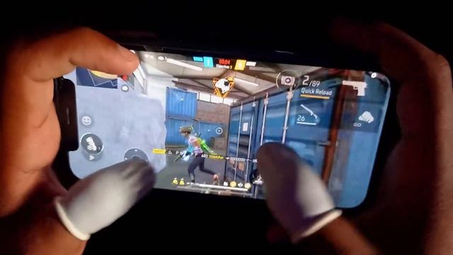 HANDCAM ⚡️ FREE FIRE PRO PLAYER 3 FINGER CUSTOM HUD IPHONE 12? смотреть онлайн