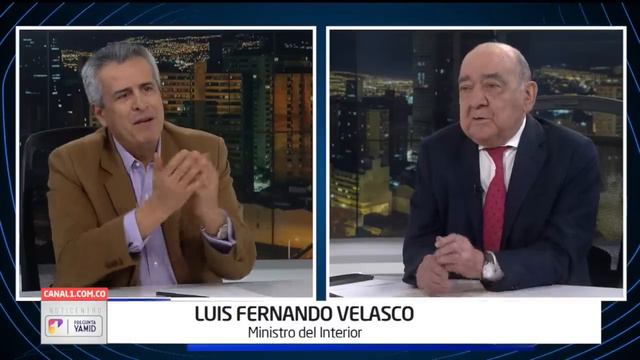 El ministro del Interior, Luis Fernando Velasco explica como salvar las reformas del Gobierno смотреть онлайн