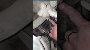 где находится номер двигателя R20A2  хонда срв 3