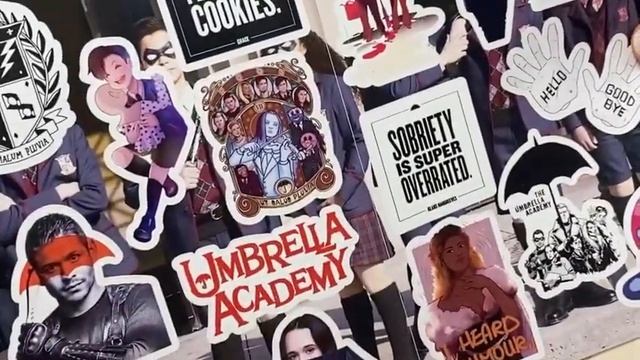AN UMBRELLA ACADEMY UNBOXING ☂️ смотреть онлайн