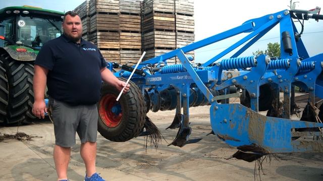 Mission #11: Working in maize stubble in Canada with the Karat 10 [L-Team 2023] смотреть онлайн