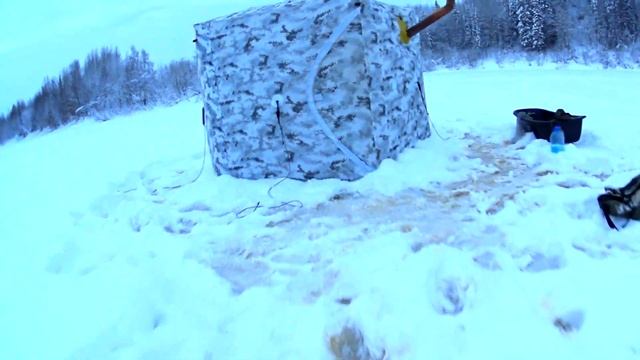 РЫБА КЛЕВАЛА КАК ИЗ ПУЛЕМЕТА.РЫБАЛКА НА КРАЙНЕМ СЕВЕРЕ смотреть онлайн